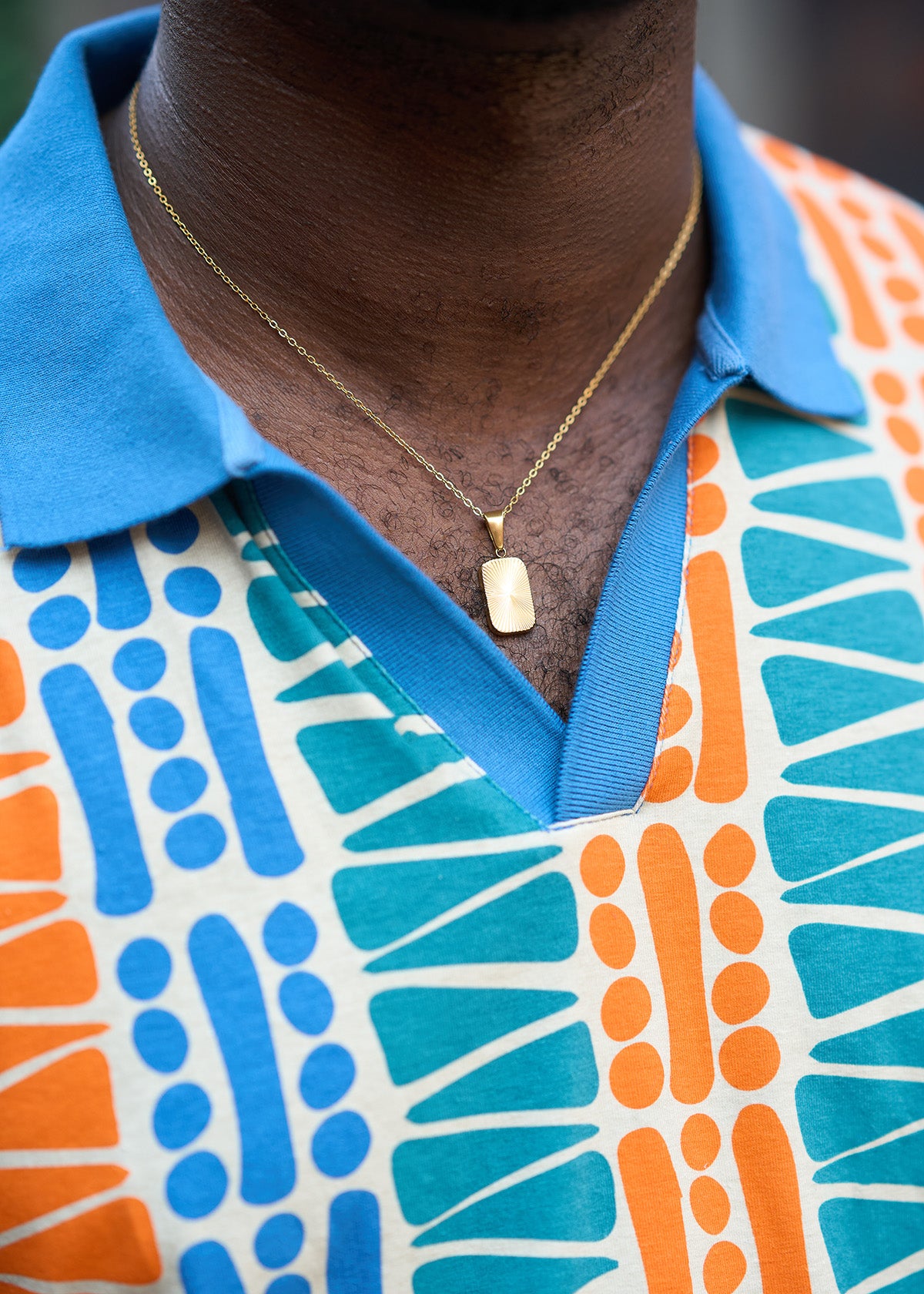 Alabi Unisex Gold Pendant Necklace (Gold) - D'IYANU