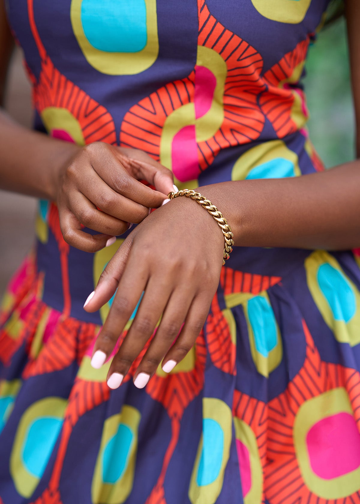 Aaliyah Womens Chain Bracelet (Gold) - D'IYANU