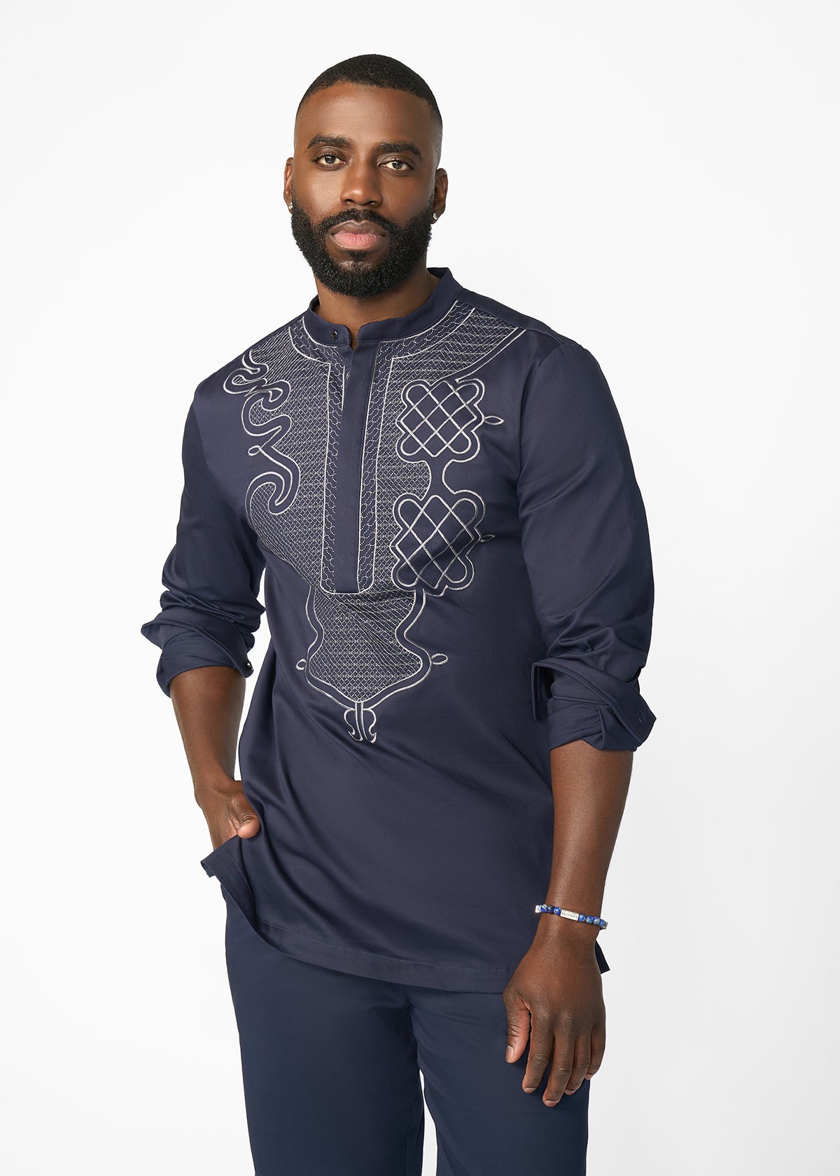 Dubaku Men's Traditional African Embroidery Shirt (Navy) - D'IYANU