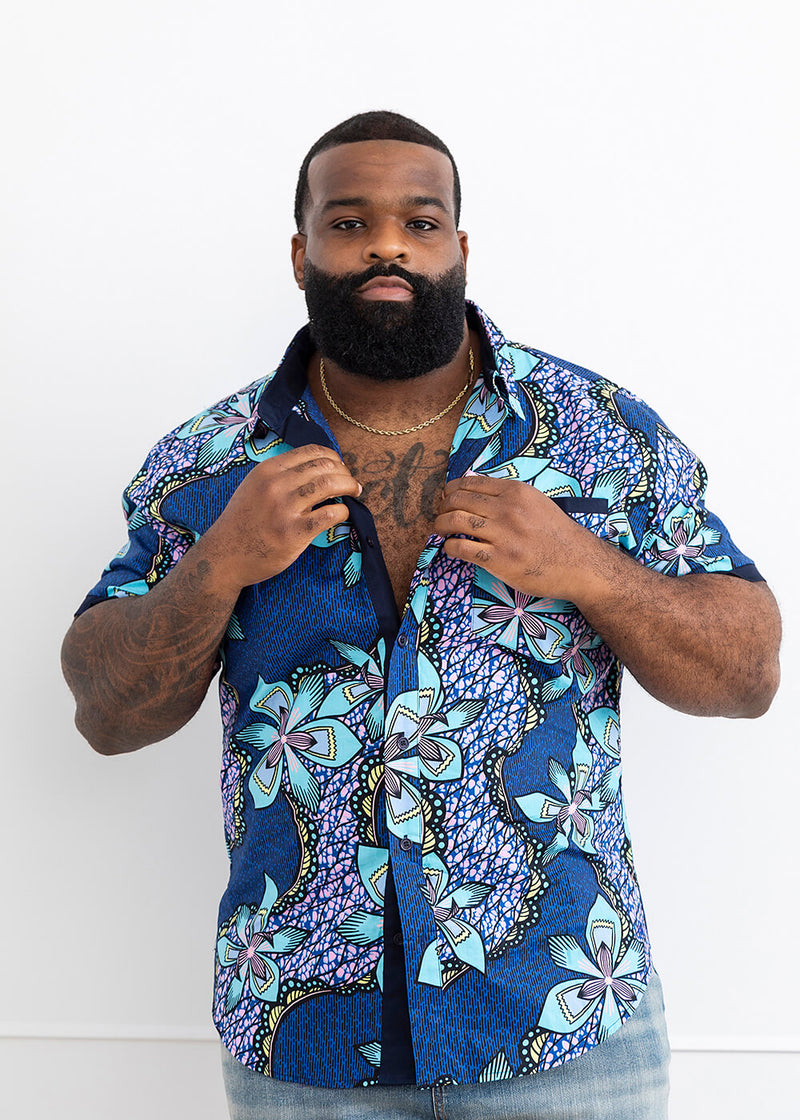 Deion Men's African Print Short Sleeve Button-Up Shirt (Light Blue Pink Iris)