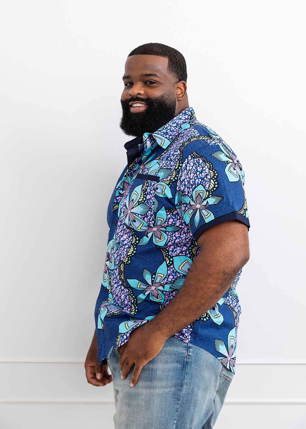 Deion Men's African Print Short Sleeve Button-Up Shirt (Light Blue Pink Iris) - D'IYANU