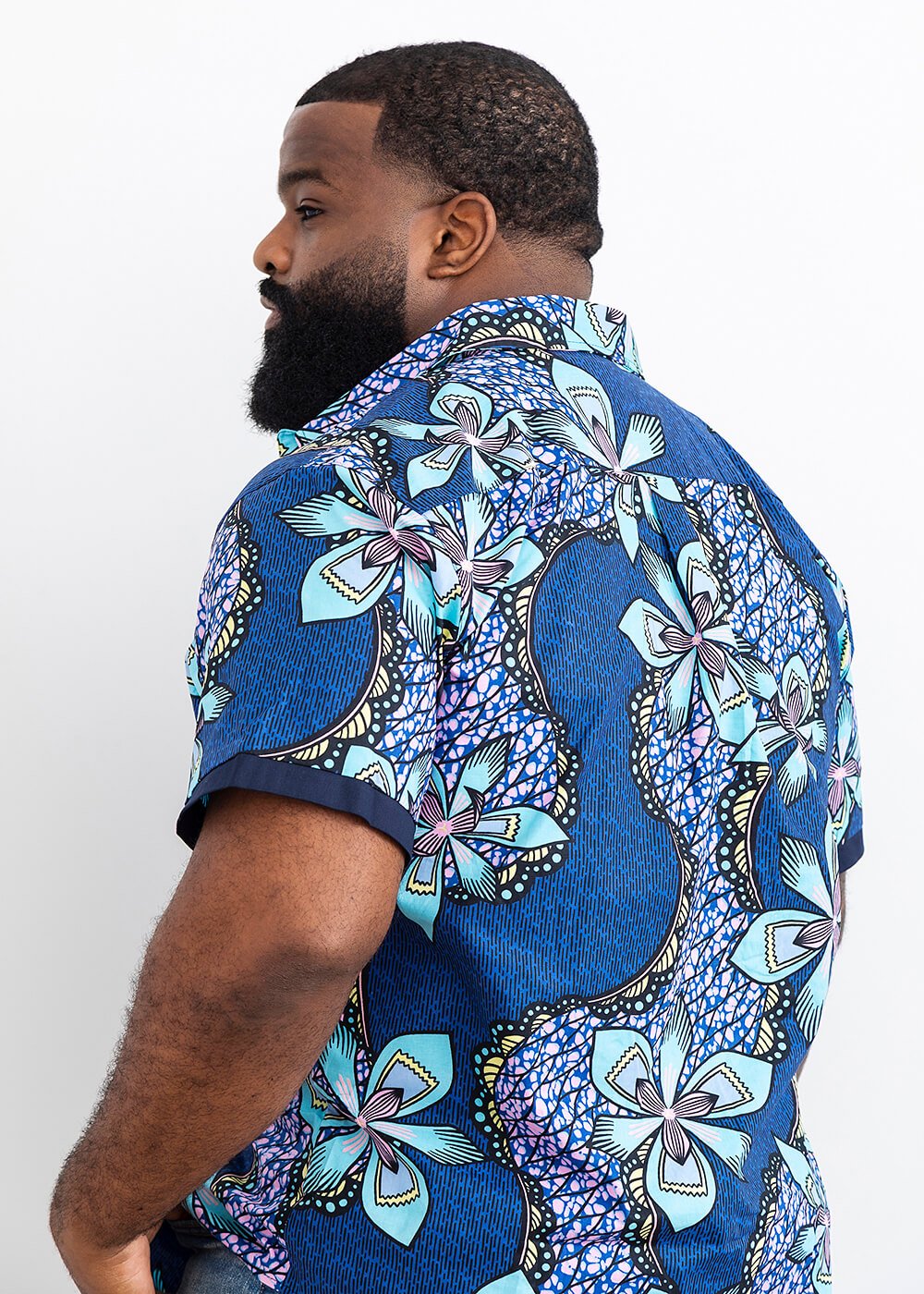 Deion Men's African Print Short Sleeve Button-Up Shirt (Light Blue Pink Iris) - D'IYANU