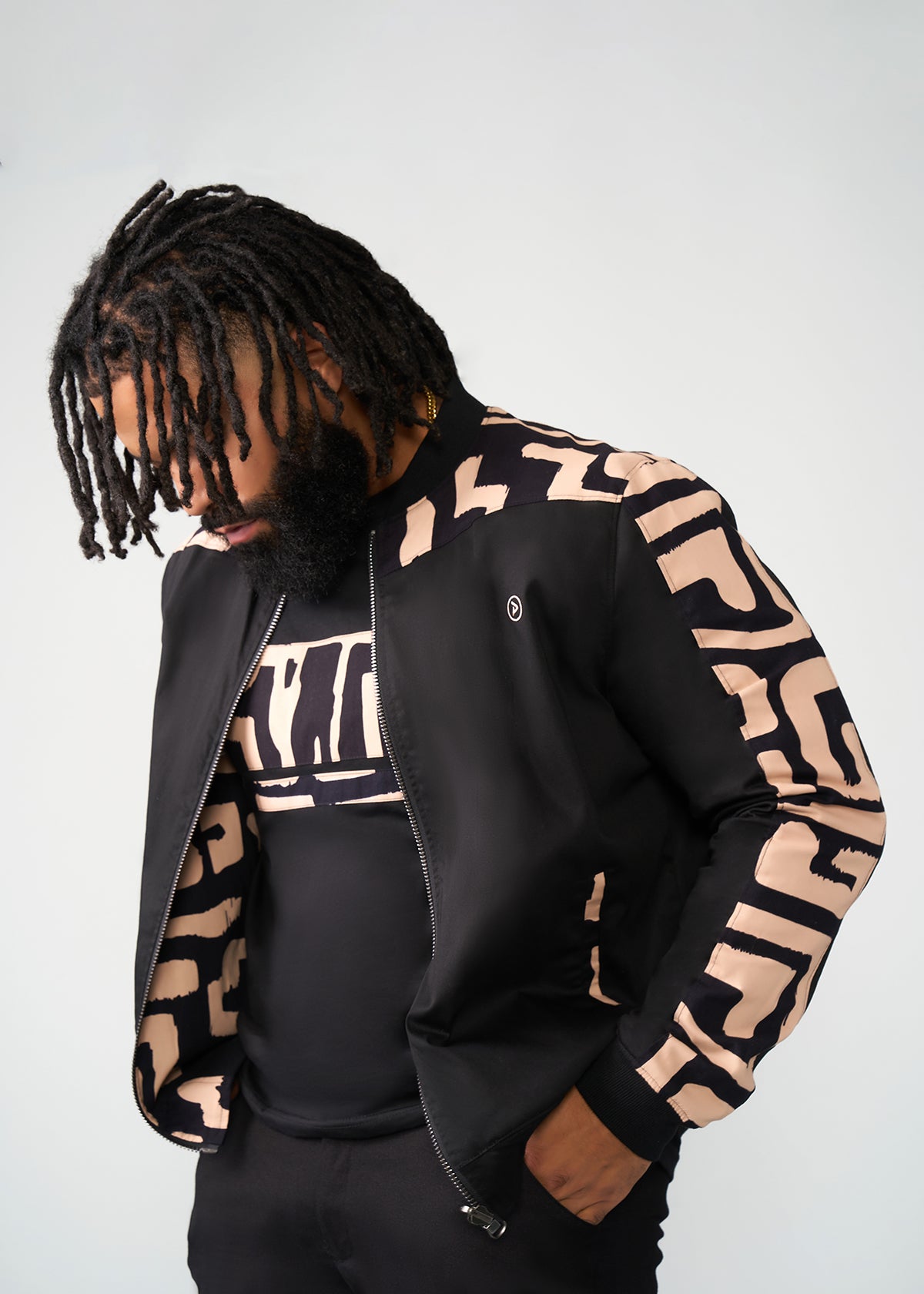 Ise Men's African Print Reversible Bomber Jacket (Black Tan Geometric) - D'IYANU