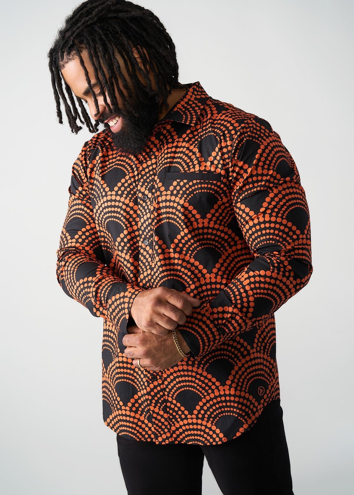 Mazi Men's African Print Button-up Shirt (Black Amber Dots) - D'IYANU