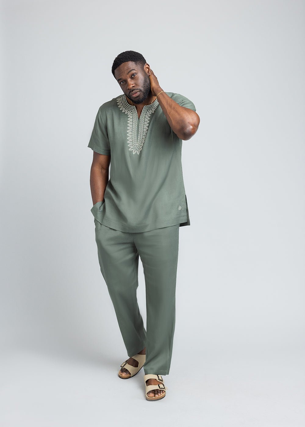 Izibili Men's African Embroidered Linen Blend Tunic Shirt (Olive) - D'IYANU