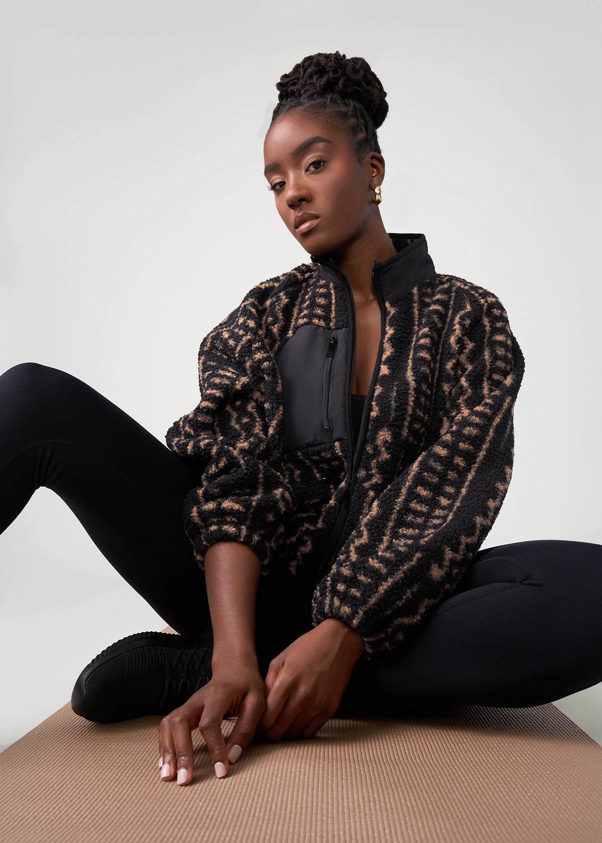 Sisi Women's African Print Teddy Fleece Jacket (Mocha Tribal Lines) - D'IYANU