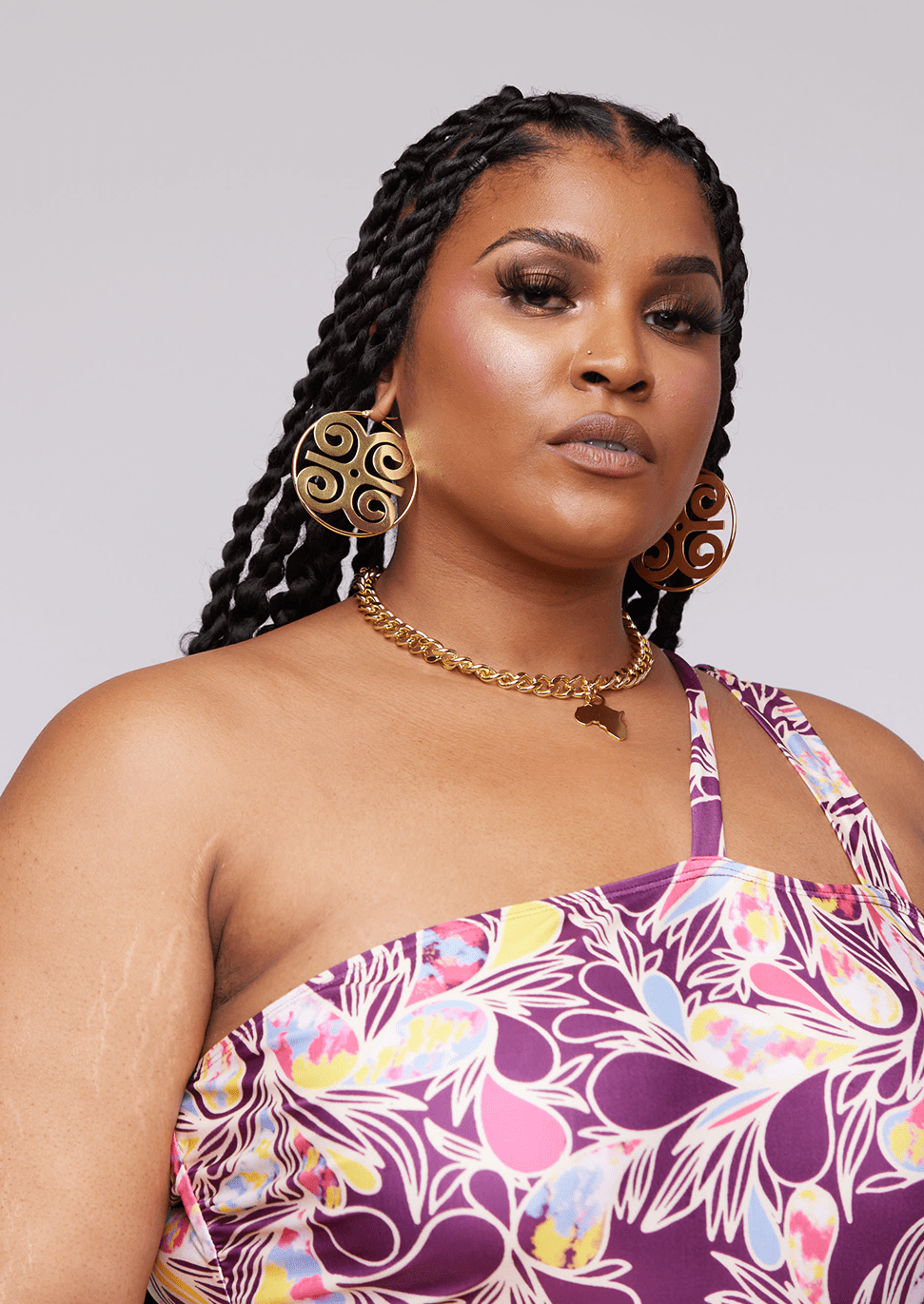 Zinariya Women's Humility and Strength Adinkra Symbol Hoop Earrings (Gold) - D'IYANU