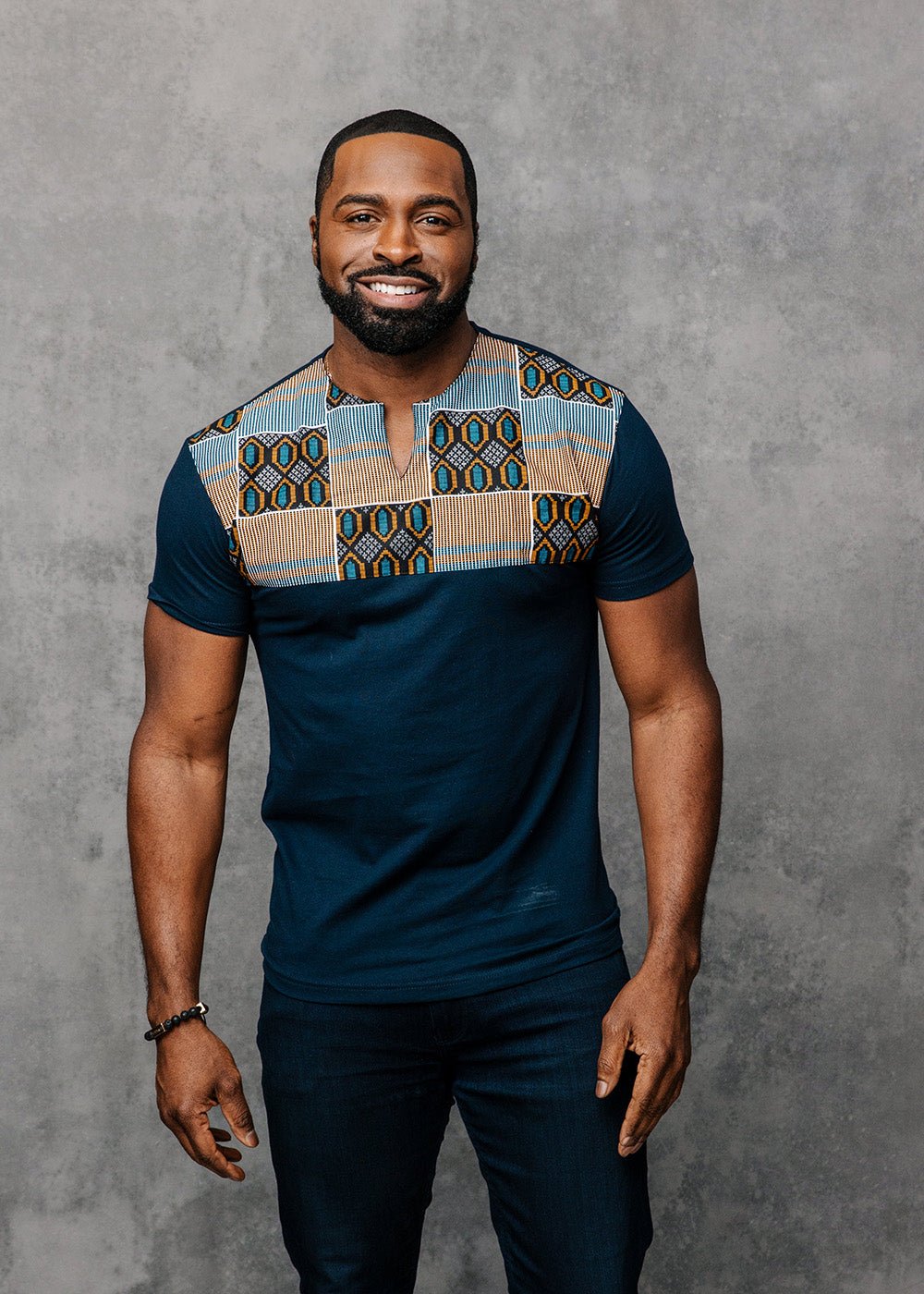 Dayo Men's African Print T-Shirt (Blue/Tan/Navy) - D'IYANU