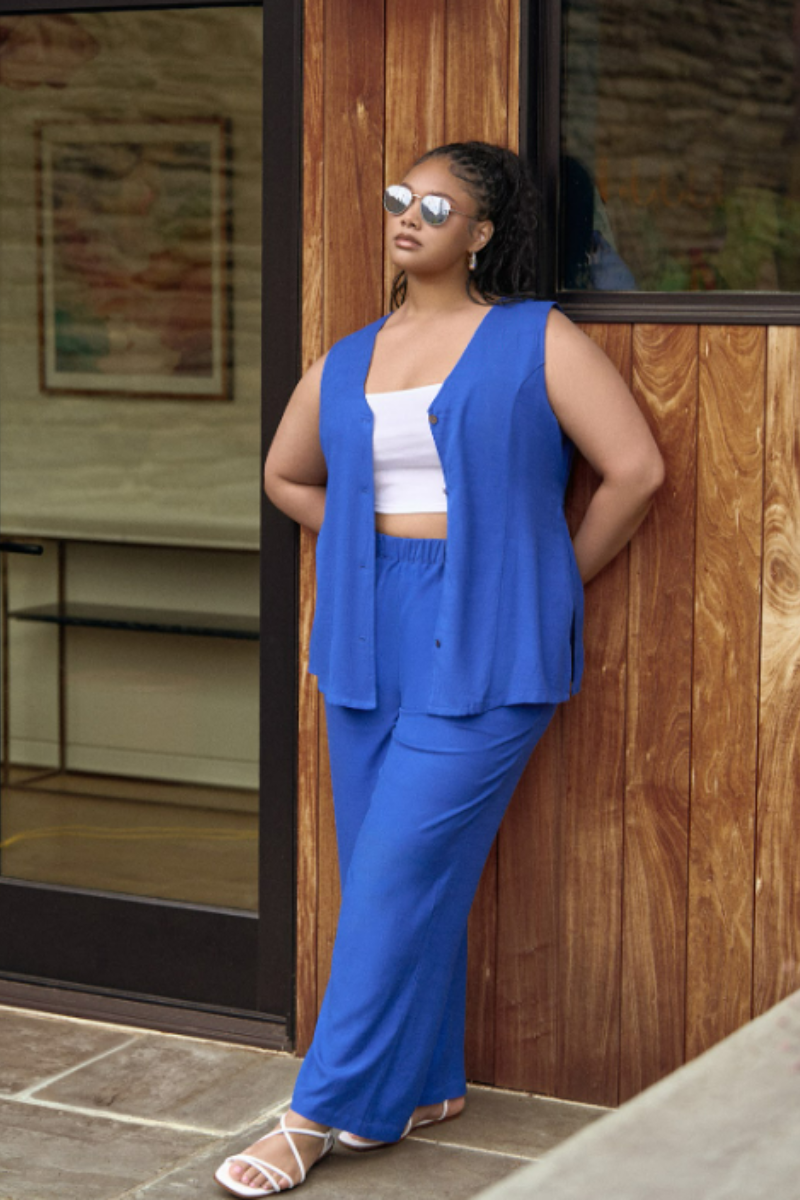 Why Linen Pants Are a Must for Your Summer Closet