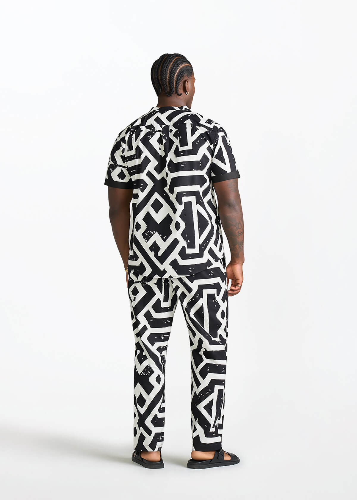 Kazi Men's African Print Stretch Pants (Onyx Cream Tribal) - D'IYANU