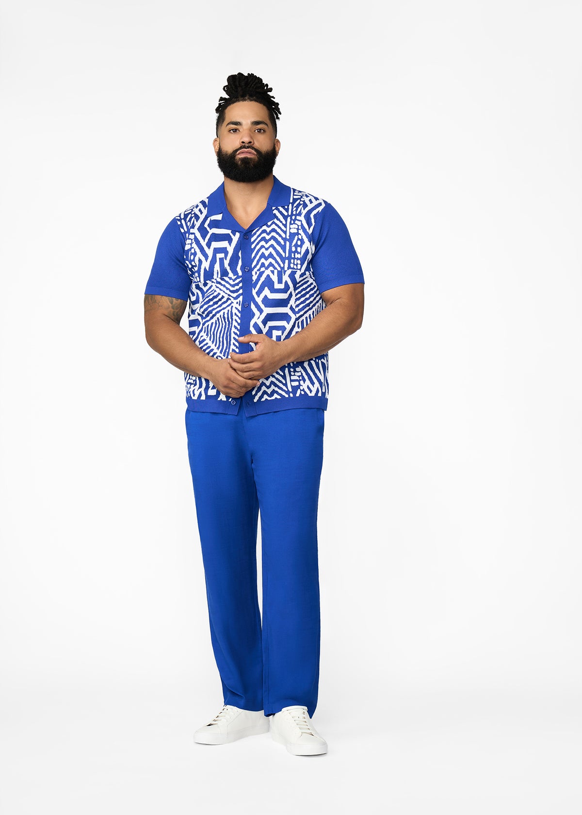 Degan Men's African Print Knit Shirt (White Cobalt Tribal) - D'IYANU