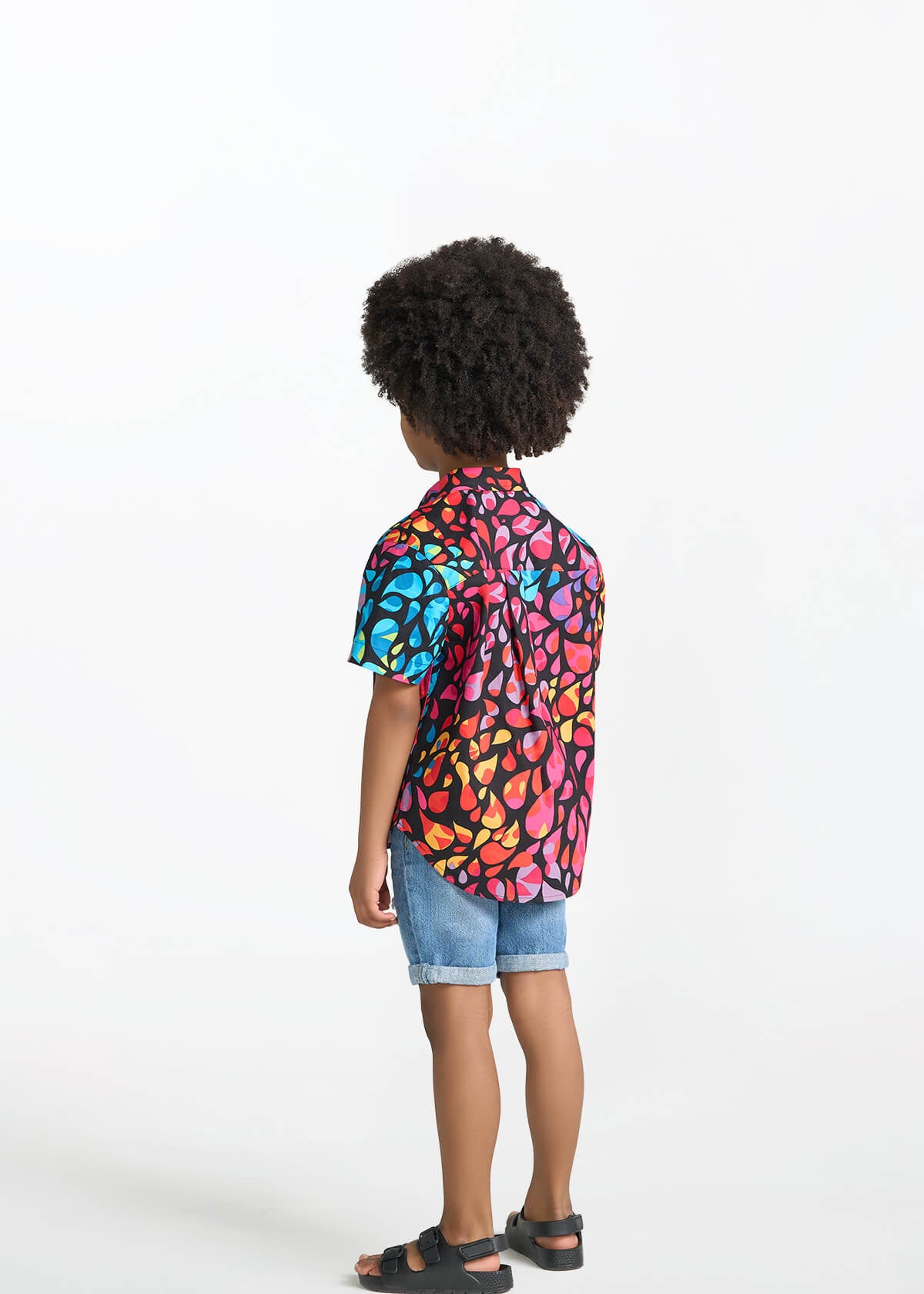 Kelechi Boy's African Print Button-Up Shirt (Fuchsia Kaleidoscope) - D'IYANU