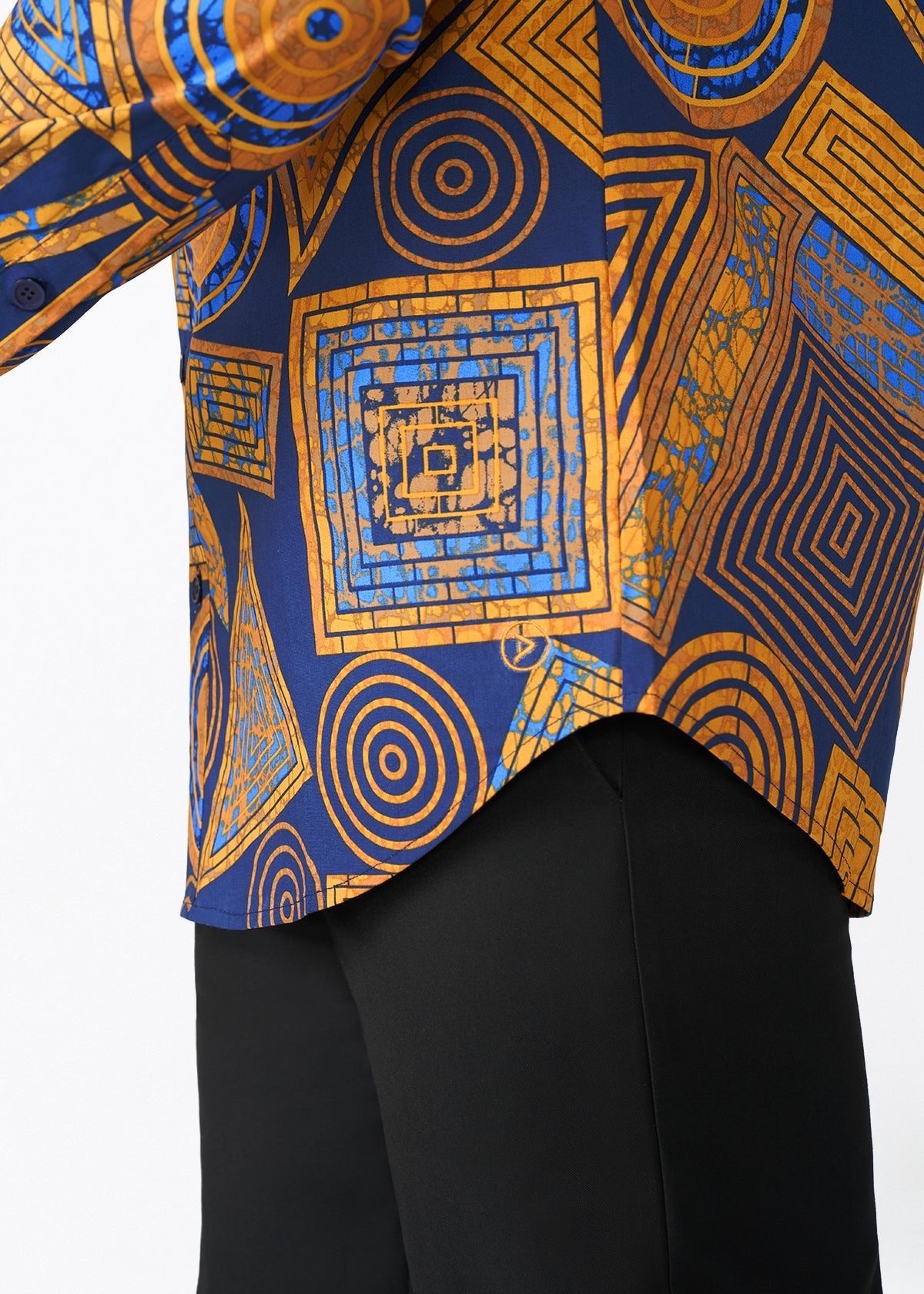 Mazi Men's African Print Button-up Shirt (Royal Blue Geometric) - D'IYANU