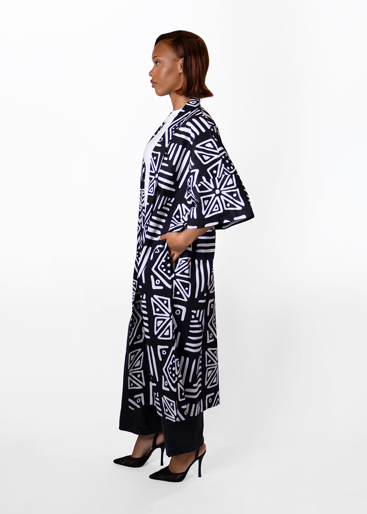Ondina Women's African Print Kimono (Grayscale Tribal)