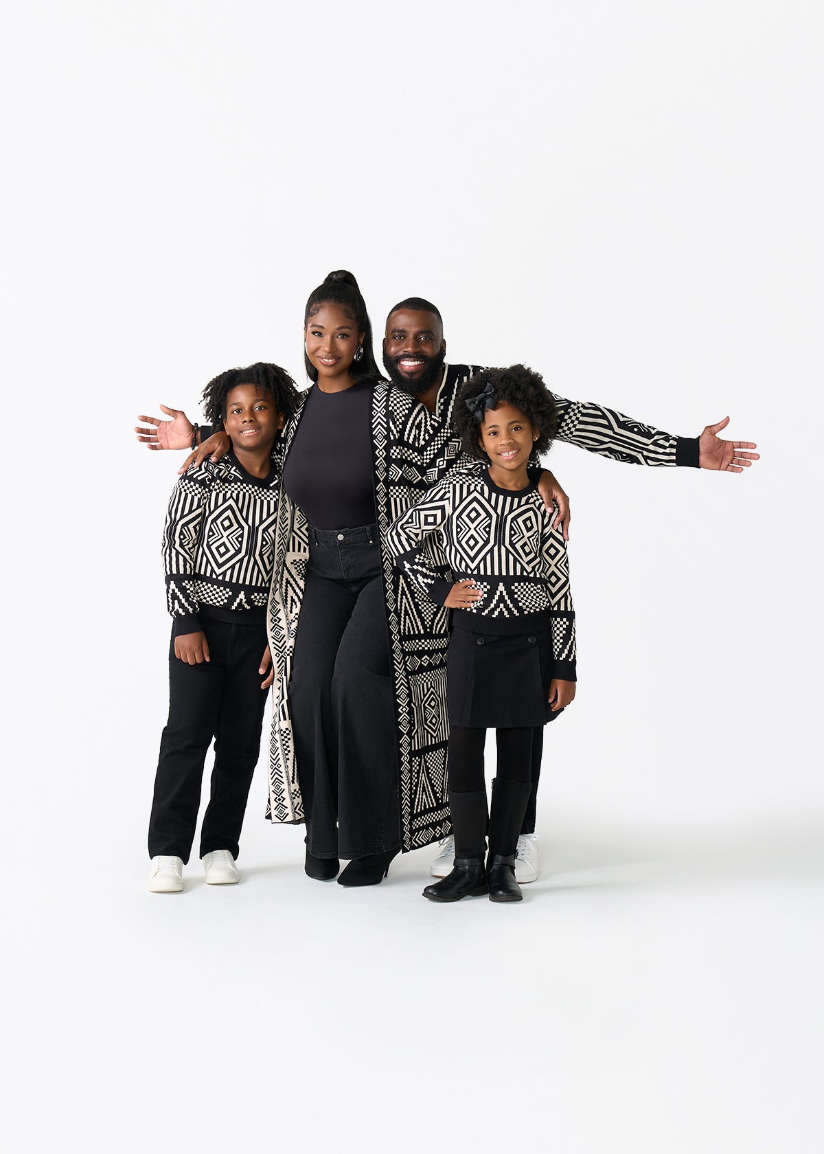 Oratile Women's African Print Cardigan (Black Cream Tribal)