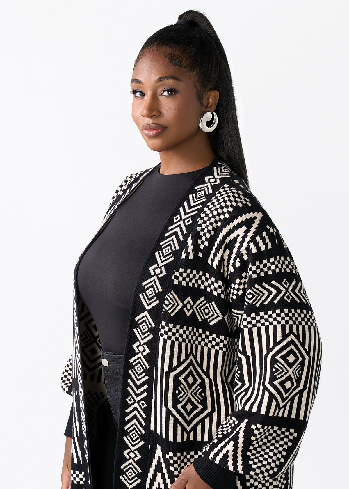 Oratile Women's African Print Cardigan (Black Cream Tribal)